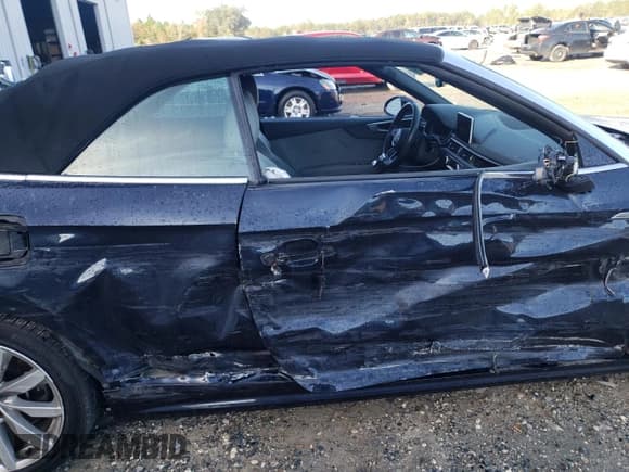 ✅ 2018 Audi A5 Cabriolet Prestige • VIN: WAU2NGF59JN020206 • Lot: 84749864. Wystawiony na Copart z przebiegiem 51 858 mil. Bezpłatny archiwum sprzedaży aukcyjnych z USA i szczegółowy raport historii pojazdu na DreamBid. Zdjęcie 11.