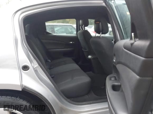 ✅ 2014 Dodge Avenger SE • VIN: 1C3CDZAB4EN111123 • Лот: 43440106. Опубликован ранее на IAAI с пробегом 129 181 миль. Бесплатный доступ к архиву аукционных продаж из США и подробный отчёт об истории автомобиля на DreamBid. Изображение 8.