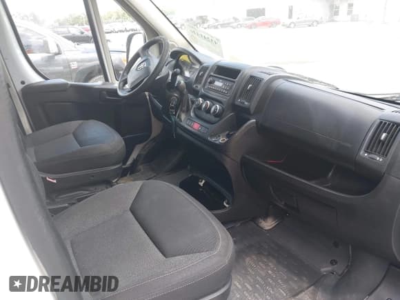 ✅ 2016 Ram ProMaster Cargo • VIN: 3C6TRVAGXGE117895 • Lot: 43241446. Wystawiony na IAAI z przebiegiem 250 374 mil. Bezpłatny archiwum sprzedaży aukcyjnych z USA i szczegółowy raport historii pojazdu na DreamBid. Zdjęcie 5.