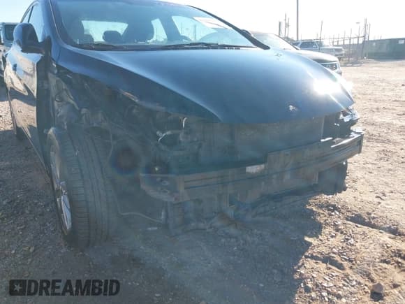 ✅ 2014 Hyundai Elantra SE • VIN: 5NPDH4AE4EH489430 • Lot: 43415155. Listed on IAAI with 176,542 mi. Free auction sales archive from the USA and detailed vehicle history report at DreamBid. Image 6.