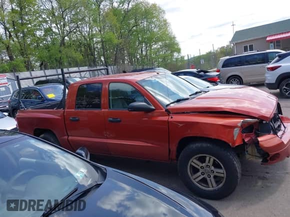 2007 Dodge Dakota SLT with VIN 1D7HW48K87S270838, listed as a IAAI auction lot 42150101 with 225,761 mi miles and . Bid and sale history available at DreamBid. Image 13.