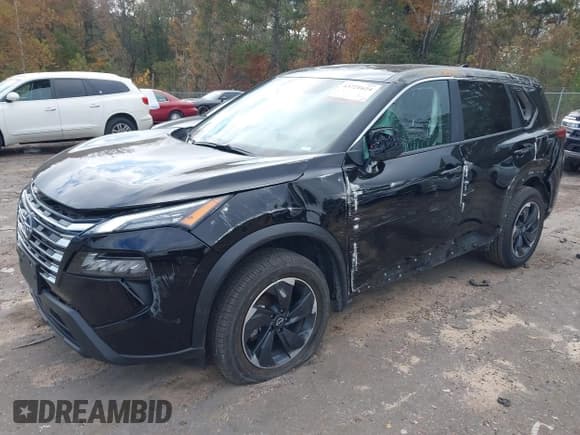 ✅ 2025 Nissan Rogue SV • VIN: 5N1BT3BB3SC786129 • Lot: 43721624. Wystawiony na IAAI z przebiegiem 39 212 mil. Bezpłatny archiwum sprzedaży aukcyjnych z USA i szczegółowy raport historii pojazdu na DreamBid. Zdjęcie 6.