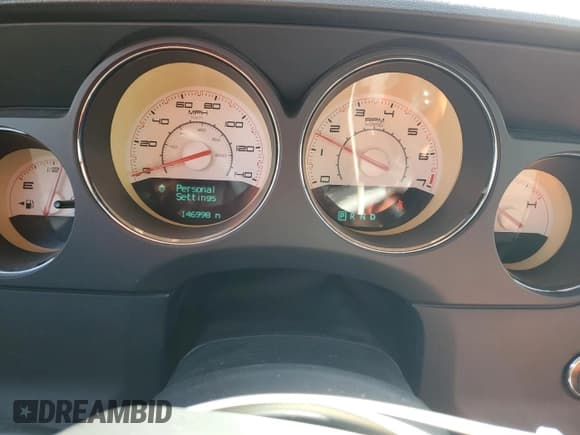 ✅ 2011 Dodge Challenger • VIN: 2B3CJ4DG6BH565684 • Lot: 90505685. Wystawiony na Copart z przebiegiem 146 998 mil. Bezpłatny archiwum sprzedaży aukcyjnych z USA i szczegółowy raport historii pojazdu na DreamBid. Zdjęcie 9.