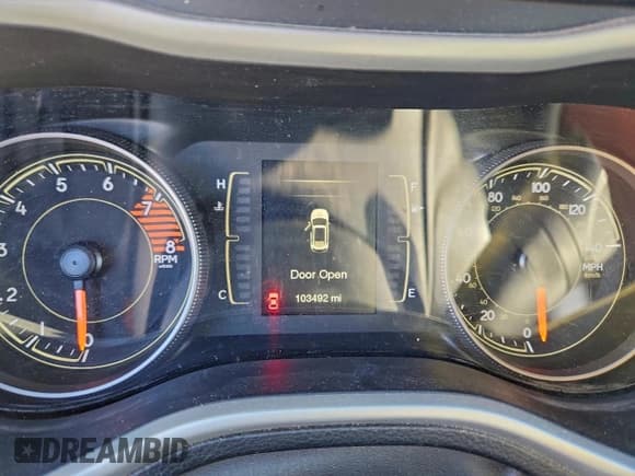 ✅ 2016 Jeep Cherokee Latitude • VIN: 1C4PJMCS8GW278782 • Лот: 94311375. Опубликован ранее на Copart с пробегом 103 492 миль. Бесплатный доступ к архиву аукционных продаж из США и подробный отчёт об истории автомобиля на DreamBid. Изображение 9.