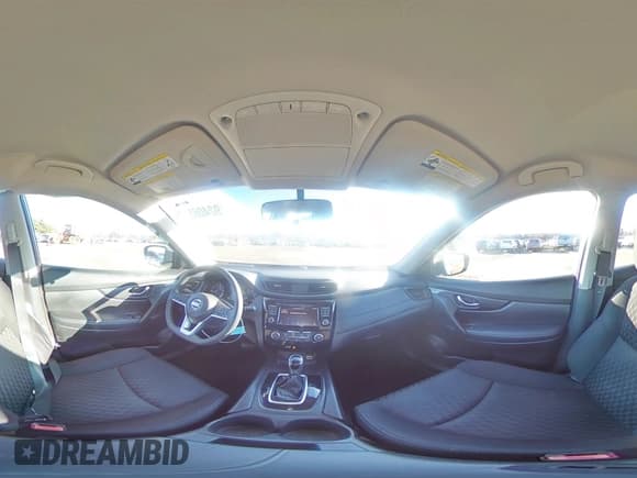 ✅ 2018 Nissan Rogue S • VIN: KNMAT2MVXJP530613 • Lot: 92406575. Wystawiony na Copart z przebiegiem 109 917 mil. Bezpłatny archiwum sprzedaży aukcyjnych z USA i szczegółowy raport historii pojazdu na DreamBid. Zdjęcie 15.