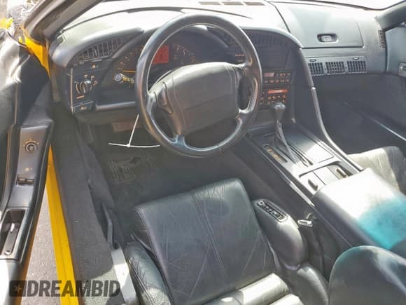 ✅ 2024 Chevrolet Silverado 1500 LT Trail Boss • VIN: 3GCUDFEDXRG243117 • Lot: 69073085. Wystawiony na Copart z przebiegiem 61 981 mil. Bezpłatny archiwum sprzedaży aukcyjnych z USA i szczegółowy raport historii pojazdu na DreamBid. Zdjęcie 8.