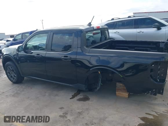 ✅ 2022 Ford Maverick XL • VIN: 3FTTW8E3XNRA37996 • Lot: 42287475. Wystawiony na IAAI z przebiegiem 23 523 mil. Bezpłatny archiwum sprzedaży aukcyjnych z USA i szczegółowy raport historii pojazdu na DreamBid. Zdjęcie 15.