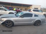 ✅ 2007 Ford Mustang GT Deluxe • VIN: 1ZVFT82H175337953 • Lot: 43703364. Wystawiony na IAAI z przebiegiem 216 473 mil. Bezpłatny archiwum sprzedaży aukcyjnych z USA i szczegółowy raport historii pojazdu na DreamBid. Zdjęcie 14.