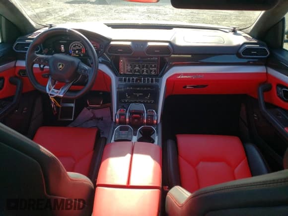 ✅ 2021 Lamborghini Urus • VIN: ZPBUA1ZL8MLA11388 • Lot: 81306374. Listed on Copart with 30,219 mi. Free auction sales archive from the USA and detailed vehicle history report at DreamBid. Image 8.