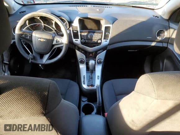 ✅ 2015 Chevrolet Cruze LT • VIN: 1G1PC5SB6F7292229 • Lot: 37185923. Listed on Copart with 138,766 mi. Free auction sales archive from the USA and detailed vehicle history report at DreamBid. Image 8.