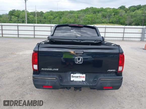 ✅ 2017 Honda Ridgeline Black Edition • VIN: 5FPYK3F83HB008075 • Lot: 42584888. Listed on IAAI with 80,799 mi. Free auction sales archive from the USA and detailed vehicle history report at DreamBid. Image 16.