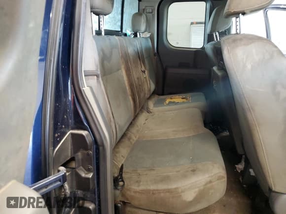 ✅ 2007 Nissan Titan SE • VIN: 1N6BA06B07N208940 • Lot: 62581235. Wystawiony na Copart z przebiegiem 231 095 mil. Bezpłatny archiwum sprzedaży aukcyjnych z USA i szczegółowy raport historii pojazdu na DreamBid. Zdjęcie 10.