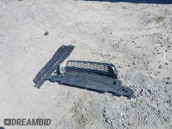 ✅ 2025 Nissan Sentra SR • VIN: 3N1AB8DV3SY221249 • Lot: 43498446. Listed on IAAI with 13,395 mi. Free auction sales archive from the USA and detailed vehicle history report at DreamBid. Image 11.