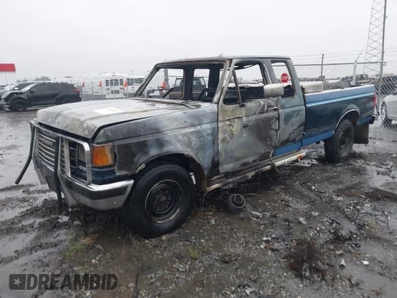 ✅ 1991 Ford F-250 • VIN: 1FTHX25M1MKB15254 • Lot: 43087822. Listed on IAAI with Not provided. Free auction sales archive from the USA and detailed vehicle history report at DreamBid. Image 2.