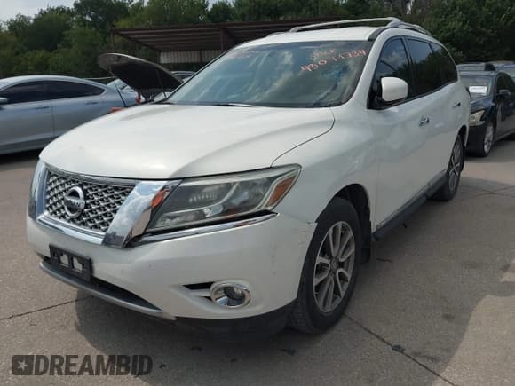 ✅ 2014 Nissan Pathfinder S • VIN: 5N1AR2MN5EC708015 • Lot: 43071734. Listed on IAAI with 153,517 mi. Free auction sales archive from the USA and detailed vehicle history report at DreamBid. Image 2.
