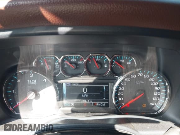 ✅ 2016 Chevrolet Silverado 1500 High Country • VIN: 3GCUKTEJ0GG133927 • Lot: 43484680. Wystawiony na IAAI z przebiegiem 101 374 mil. Bezpłatny archiwum sprzedaży aukcyjnych z USA i szczegółowy raport historii pojazdu na DreamBid. Zdjęcie 7.