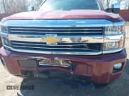 ✅ 2015 Chevrolet Silverado 2500HD LT • VIN: 1GC2KVEG3FZ134852 • Lot: 42041448. Wystawiony na IAAI z przebiegiem 117 061 mil. Bezpłatny archiwum sprzedaży aukcyjnych z USA i szczegółowy raport historii pojazdu na DreamBid. Zdjęcie 6.