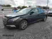 2017 Hyundai Sonata 2.4L z VIN 5NPE24AF1HH555127, wystawiony jako Copart lot #90714645 z przebiegiem 99 700 mil mil oraz Czysty tytuł • Clean title. Historia ofert i sprzedaży dostępna na DreamBid. Obrazek 1.