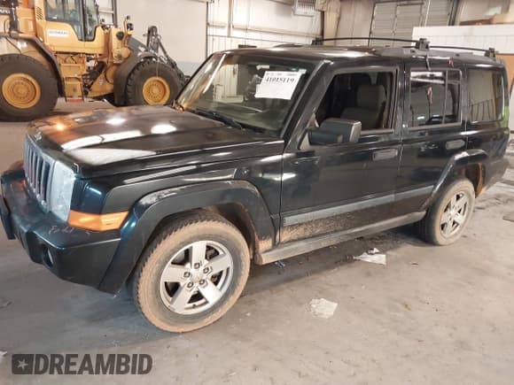 ✅ 2006 Jeep Commander • VIN: 1J8HH48N46C145951 • Лот: 41015119. Опубликован ранее на IAAI с пробегом 201 018 миль. Бесплатный доступ к архиву аукционных продаж из США и подробный отчёт об истории автомобиля на DreamBid. Изображение 17.