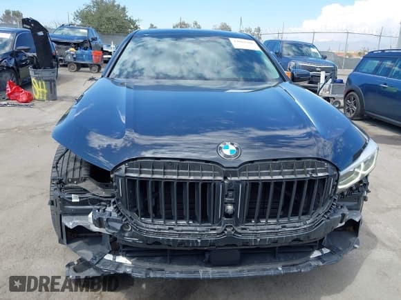 ✅ 2022 BMW 7 Series 750i xDrive • VIN: WBA7U2C00NCK89037 • Lot: 43061960. Wystawiony na IAAI z przebiegiem 30 841 mil. Bezpłatny archiwum sprzedaży aukcyjnych z USA i szczegółowy raport historii pojazdu na DreamBid. Zdjęcie 6.