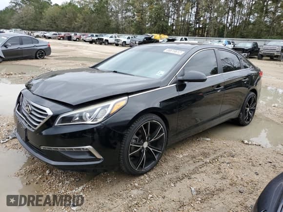 ✅ 2015 Hyundai Sonata SE • VIN: 5NPE24AF9FH234577 • Лот: 68619612. Опубликован ранее на Copart с пробегом 105 057 миль. Бесплатный доступ к архиву аукционных продаж из США и подробный отчёт об истории автомобиля на DreamBid. Изображение 1.