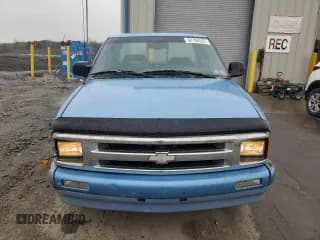 ✅ 1997 Chevrolet S-10 LS • VIN: 1GCCS19X9V8163042 • Лот: 52788535. Опубликован ранее на Copart с пробегом 158 706 миль. Бесплатный доступ к архиву аукционных продаж из США и подробный отчёт об истории автомобиля на DreamBid. Изображение 5.