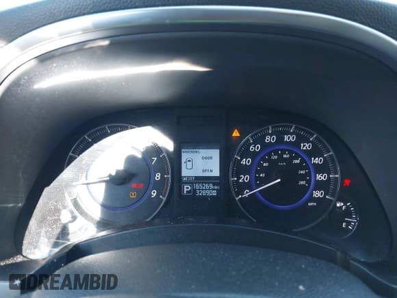 ✅ 2016 Infiniti QX70 • VIN: JN8CS1MW9GM752735 • Lot: 41271197. Listed on IAAI with 165,269 mi. Free auction sales archive from the USA and detailed vehicle history report at DreamBid. Image 15.