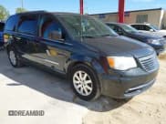 ✅ 2012 Chrysler Town & Country Touring • VIN: 2C4RC1BG8CR255357 • Lot: 43634371. Wystawiony na IAAI z przebiegiem 200 160 mil. Bezpłatny archiwum sprzedaży aukcyjnych z USA i szczegółowy raport historii pojazdu na DreamBid. Zdjęcie 1.