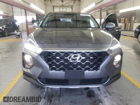 ✅ 2019 Hyundai Santa Fe SE • VIN: 5NMS2CAD6KH120975 • Lot: 68759392. Wystawiony na Copart z przebiegiem 51 647 mil. Bezpłatny archiwum sprzedaży aukcyjnych z USA i szczegółowy raport historii pojazdu na DreamBid. Zdjęcie 5.