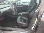 ✅ 2022 Tesla Model 3 Long Range • VIN: 5YJ3E1EB0NF329143 • Lot: 53831905. Wystawiony na Copart z przebiegiem 58 503 mil. Bezpłatny archiwum sprzedaży aukcyjnych z USA i szczegółowy raport historii pojazdu na DreamBid. Zdjęcie 7.