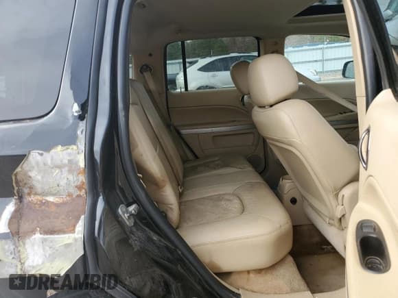 ✅ 2010 Chevrolet HHR 1LT • VIN: 3GNBABDBXAS644040 • Lot: 85004824. Listed on Copart with 224,679 mi. Free auction sales archive from the USA and detailed vehicle history report at DreamBid. Image 10.