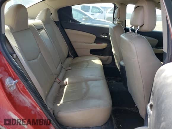 2011 Dodge Avenger Lux z VIN 1B3BD2FG2BN550272, wystawiony jako Copart lot #69102694 z przebiegiem 151 228 mil mil oraz Czysty tytuł • Clean title. Historia ofert i sprzedaży dostępna na DreamBid. Obrazek 10.