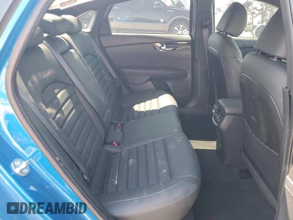 ✅ 2023 Kia Forte GT-Line • VIN: 3KPF54AD6PE649338 • Лот: 70957795. Опубликован ранее на Copart с пробегом 16 083 миль. Бесплатный доступ к архиву аукционных продаж из США и подробный отчёт об истории автомобиля на DreamBid. Изображение 10.