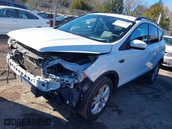 ✅ 2017 Ford Escape SE • VIN: 1FMCU9G93HUE86250 • Лот: 41196732. Опубликован ранее на IAAI с пробегом 113 335 миль. Бесплатный доступ к архиву аукционных продаж из США и подробный отчёт об истории автомобиля на DreamBid. Изображение 2.