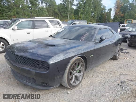 2018 Dodge Challenger R/T z VIN 2C3CDZBT2JH228242, wystawiony jako IAAI lot #43172225 z przebiegiem Nie podano mil oraz . Historia ofert i sprzedaży dostępna na DreamBid. Obrazek 17.