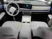 2025 Hyundai Santa Fe Calligraphy с VIN 5NMP5DGL9SH083762, выставлен на аукционе Copart как лот 85725454 с пробегом 1 977 миль миль и Списание • Salvage title. История ставок и продаж доступна на DreamBid. Изображение 8.