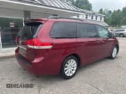 ✅ 2013 Toyota Sienna XLE • VIN: 5TDDK3DC3DS058382 • Lot: 42521554. Listed on IAAI with 276,065 mi. Free auction sales archive from the USA and detailed vehicle history report at DreamBid. Image 4.