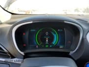 ✅ 2017 Chevrolet Volt LT • VIN: 1G1RC6S51HU196330 • Lot: 67930703. Wystawiony na Copart z przebiegiem 93 045 mil. Bezpłatny archiwum sprzedaży aukcyjnych z USA i szczegółowy raport historii pojazdu na DreamBid. Zdjęcie 9.