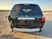 ✅ 2009 Toyota Highlander • VIN: JTEDS41A292093272 • Lot: 85492385. Wystawiony na Copart z przebiegiem 34 524 mil. Bezpłatny archiwum sprzedaży aukcyjnych z USA i szczegółowy raport historii pojazdu na DreamBid. Zdjęcie 6.