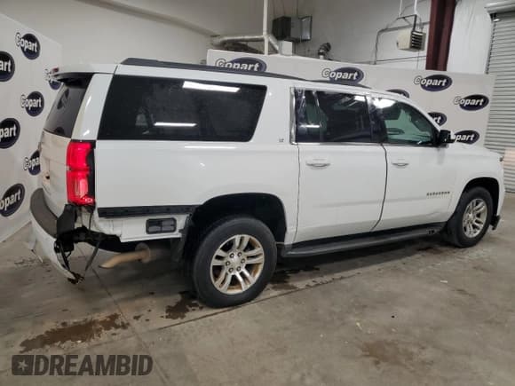 ✅ 2018 Chevrolet Suburban LT • VIN: 1GNSKHKCXJR115671 • Lot: 63240094. Wystawiony na Copart z przebiegiem 112 961 mil. Bezpłatny archiwum sprzedaży aukcyjnych z USA i szczegółowy raport historii pojazdu na DreamBid. Zdjęcie 3.