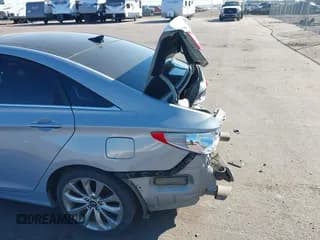 ✅ 2012 Hyundai Sonata SE • VIN: 5NPEC4AB8CH452970 • Лот: 43304614. Опубликован ранее на IAAI с пробегом 192 764 миль. Бесплатный доступ к архиву аукционных продаж из США и подробный отчёт об истории автомобиля на DreamBid. Изображение 6.