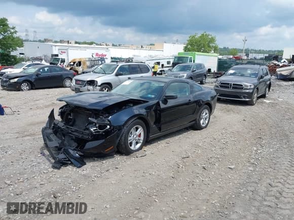 ✅ 2011 Ford Mustang V6 • VIN: 1ZVBP8AMXB5154447 • Lot: 42723044. Listed on IAAI with 100,061 mi. Free auction sales archive from the USA and detailed vehicle history report at DreamBid. Image 17.