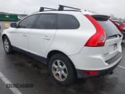 ✅ 2012 Volvo XC60 3.2L • VIN: YV4952DL5C2294865 • Lot: 41941625. Wystawiony na IAAI z przebiegiem 180 020 mil. Bezpłatny archiwum sprzedaży aukcyjnych z USA i szczegółowy raport historii pojazdu na DreamBid. Zdjęcie 3.