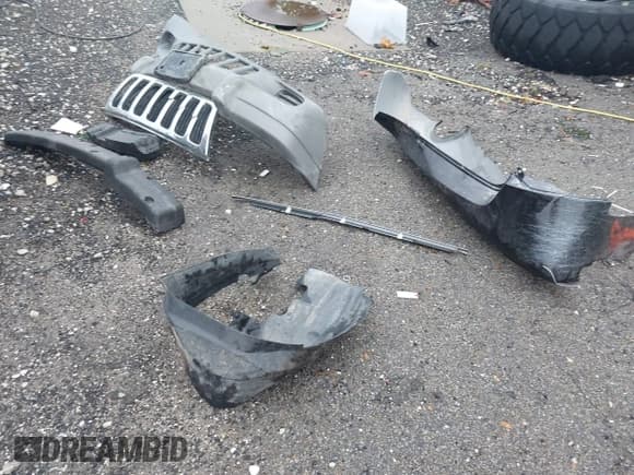 ✅ 2002 Jeep Grand Cherokee Laredo • VIN: 1J4GW48S82C316851 • Lot: 43260328. Listed on IAAI with 167,363 mi. Free auction sales archive from the USA and detailed vehicle history report at DreamBid. Image 12.