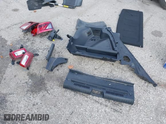 ✅ 2022 Hyundai Venue Limited • VIN: KMHRC8A31NU136929 • Lot: 43659120. Listed on IAAI with 48,131 mi. Free auction sales archive from the USA and detailed vehicle history report at DreamBid. Image 12.