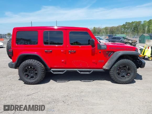 ✅ 2020 Jeep Wrangler Unlimited Rubicon • VIN: 1C4HJXFG9LW106607 • Lot: 41908295. Wystawiony na IAAI z przebiegiem 71 083 mil. Bezpłatny archiwum sprzedaży aukcyjnych z USA i szczegółowy raport historii pojazdu na DreamBid. Zdjęcie 13.