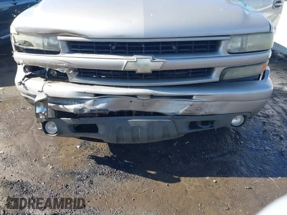 ✅ 2005 Chevrolet Suburban LT • VIN: 3GNFK16Z85G130750 • Лот: 41440889. Опубликован ранее на IAAI с пробегом 292 894 миль. Бесплатный доступ к архиву аукционных продаж из США и подробный отчёт об истории автомобиля на DreamBid. Изображение 6.