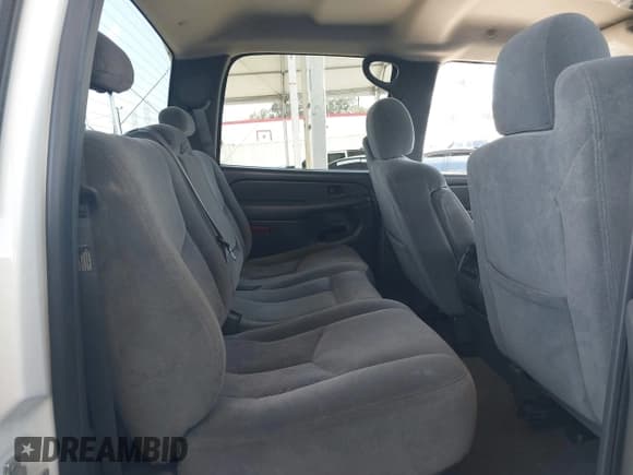 ✅ 2007 Chevrolet Silverado 2500HD LT1 • VIN: 1GCHK23D57F157098 • Lot: 41987900. Wystawiony na IAAI z przebiegiem 358 398 mil. Bezpłatny archiwum sprzedaży aukcyjnych z USA i szczegółowy raport historii pojazdu na DreamBid. Zdjęcie 8.