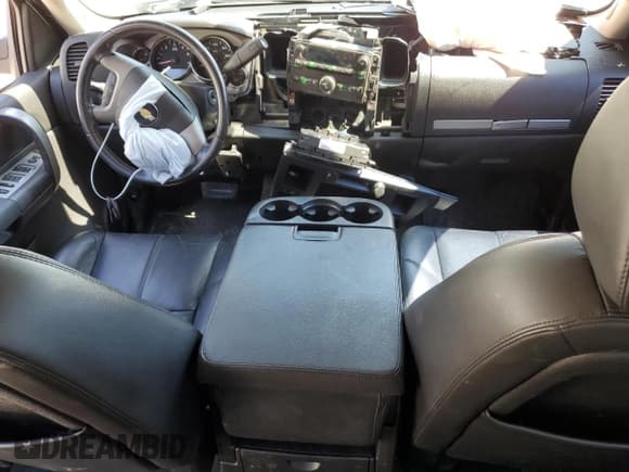 ✅ 2008 Chevrolet Silverado 1500 LS • VIN: 2GCEC13C581328863 • Lot: 58894204. Listed on Copart with 200,546 mi. Free auction sales archive from the USA and detailed vehicle history report at DreamBid. Image 8.