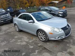 ✅ 2010 Volkswagen Eos Komfort • VIN: WVWBA7AH8AV012646 • Lot: 43655042. Listed on IAAI with 83,189 mi. Free auction sales archive from the USA and detailed vehicle history report at DreamBid. Image 1.